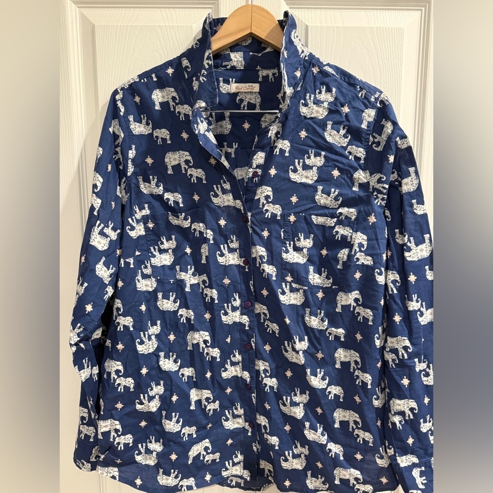 Red Camel Plus Navy Blue Elephant Print Shirt
Missing Size Tag
P2P 25
L 28